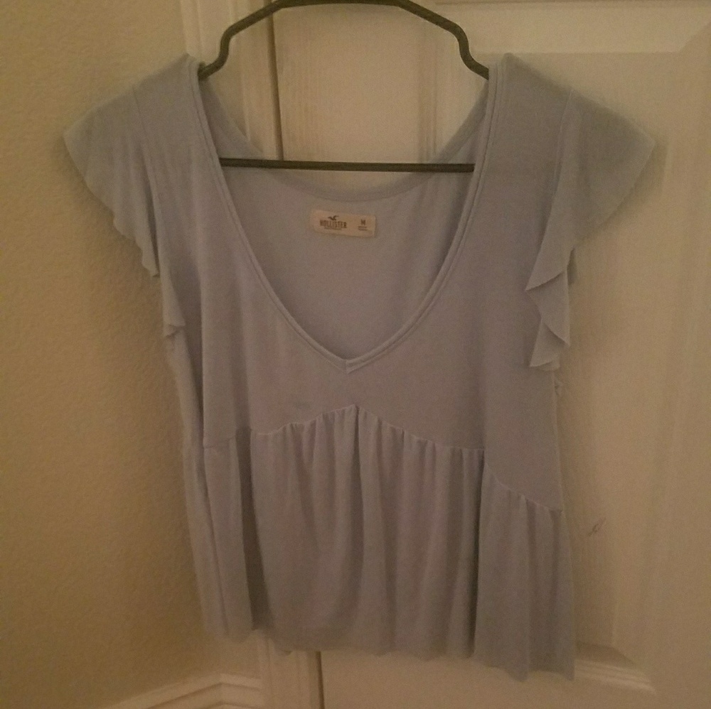 Hollister A-flutter top